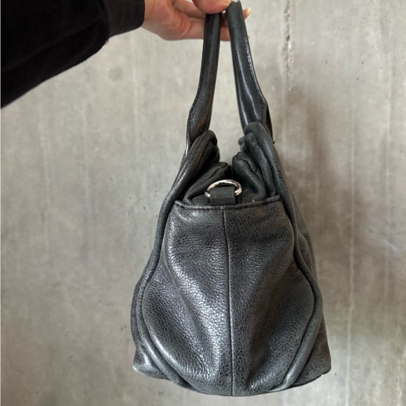 Aimee Kestenberg cracked leather bag - Picture 4 of 8